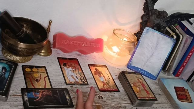 SAGITTARIO ♐ A qualcuno serve coraggio per farsi risentire#tarocchi #letturatarocchi #tarocchiamore смотреть онлайн