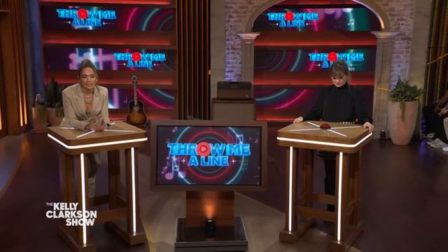 Kelly Clarkson vs. Jennifer Lopez: 'Throw Me A Line' смотреть онлайн