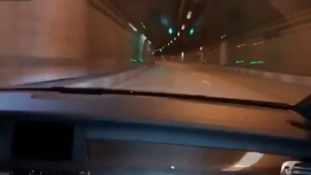 Стройный вид имеет Benz😹 смотреть онлайн