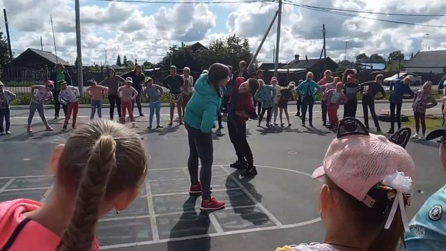 Один день из жизни "Вожатого" (часть 1) смотреть онлайн