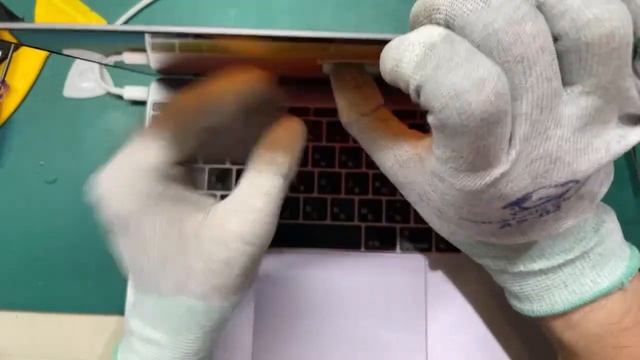 MacBook 2017 12インチ A1534 バッテリー交換修理