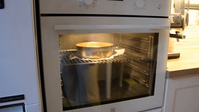 Такой чизкейк вы еще не пробовали. Сникерс смотреть онлайн