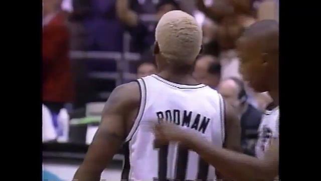 Dennis Rodman Sets Up David Robinson for the Game-Sealing Power Dunk смотреть онлайн