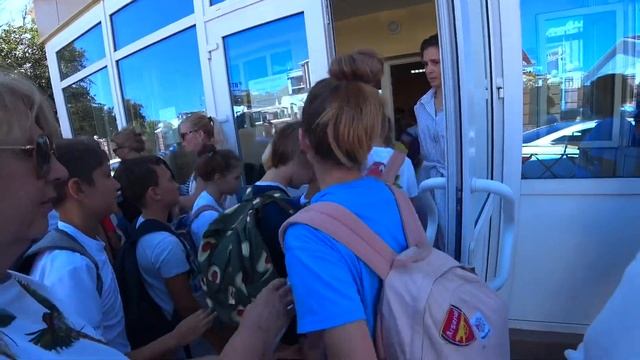 ЖИЗНЬ В СОЧИ можно ли устроить детей в бесплатную секцию по Плаванию Бассейн ДЮСШ 2 смотреть онлайн