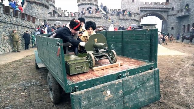 Реконструкция "Танки в замке" (Anyticket) смотреть онлайн