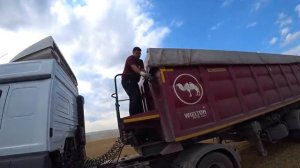 Mercedes-Benz Axor КАКОВ ОН В ПОЛЕ  В СРАВНЕНИИ С КАМАЗОМ - МАЗОМ  ПЕРВОЕ ВПЕЧАТЛЕНИЕ ВЛАДЕЛЬЦА