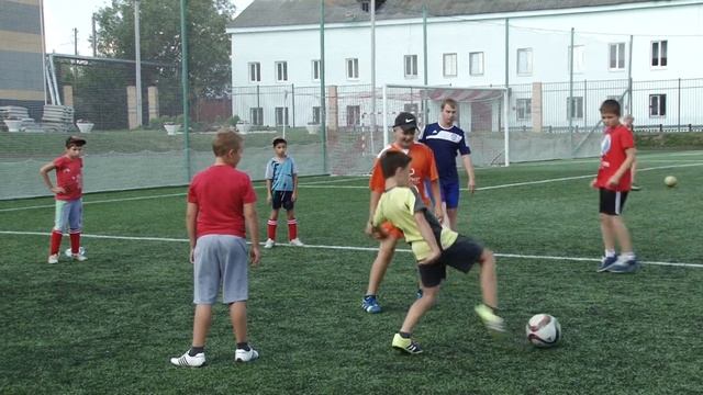 "Здоровье в порядке - спасибо зарядке" - разминка со стражем порядка. смотреть онлайн