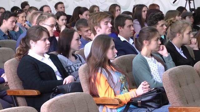 Студентам Альметьевского музыкального колледжа подарили путевки в Летнюю творческую школу в Суздале смотреть онлайн