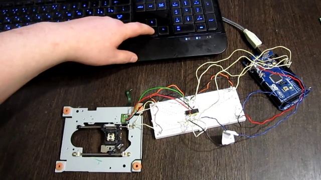 Самодельная ось станка на ардуино + микросхеме L293D смотреть онлайн