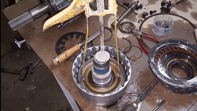 BMW E38 730D Ремонт задней передачи кпп автомат смотреть онлайн