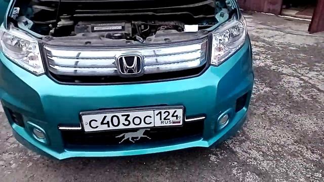 Хонда Фрид Спайк свет в салоне и ходовые огни.. смотреть онлайн