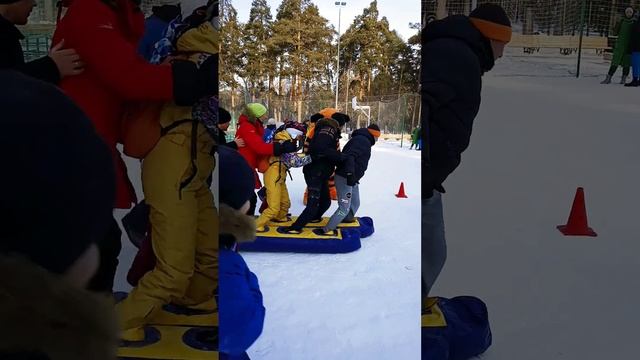 Веселые старты с аттракционом «Командные лыжи» смотреть онлайн