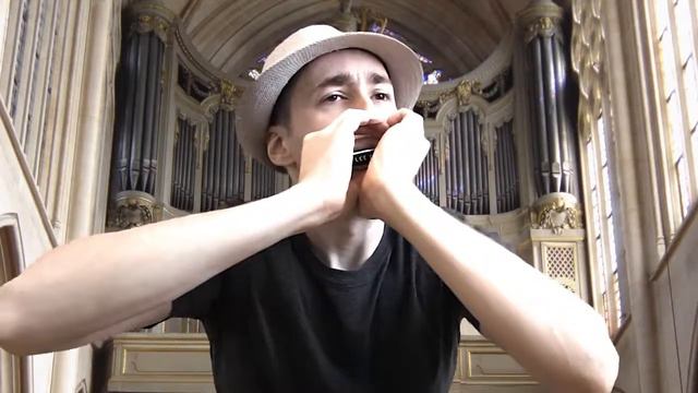 Toccata (JS Bach) on harmonica смотреть онлайн
