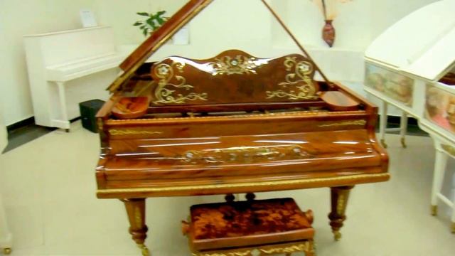 Белый рояль смотреть онлайн