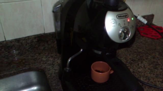 Cafeteira Delonghi смотреть онлайн