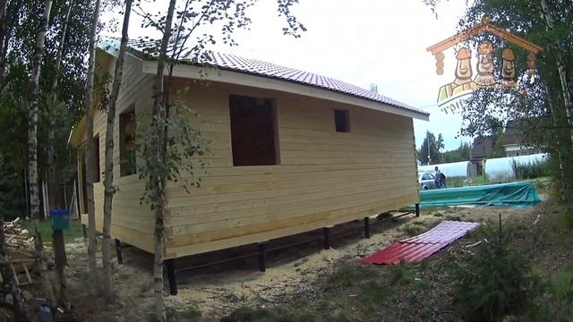 Сруб дома из профилированного бруса 6х8 метров с террасой 2х6 метра от "Три Строителя" | Видео обзо смотреть онлайн