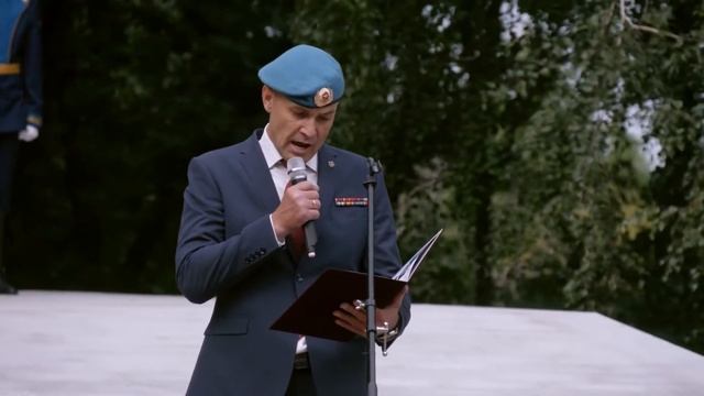 СПЕЦНАЗ ВДВ - МЕМОРИАЛ В Г.УФА ПОДАРОК ДЕСАНТНИКАМ смотреть онлайн
