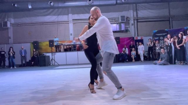 Vyacheslav Yagovdik and Olga Kryachko Kizomba UrbanKiz Tarraxo dance 2021 смотреть онлайн