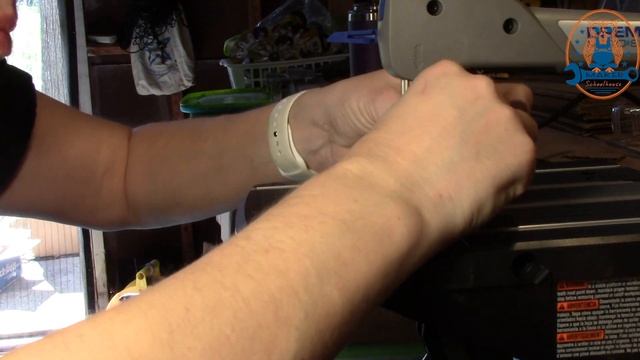 Unboxing and setting up our new Dremel Moto Saw смотреть онлайн