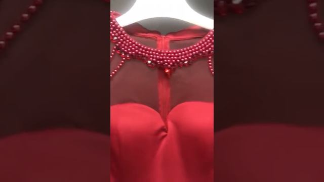 Вечернее платье-русалка смотреть онлайн