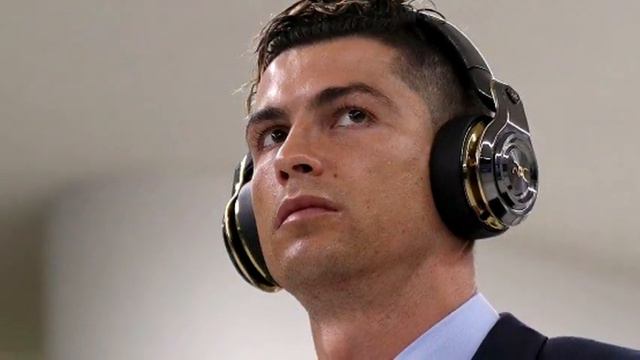 Роналду рекорд. Роналду злой на Зидана. Салах не продается. Рамос про Иньесту - "Золотые слова" смотреть онлайн