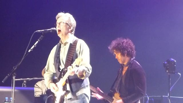 Eric Clapton - My Woman Got A Black Cat Bone - Manchester 14/5/13 смотреть онлайн