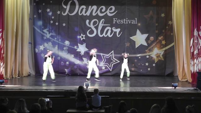 Encanto Сияй Dance Star 2021 смотреть онлайн
