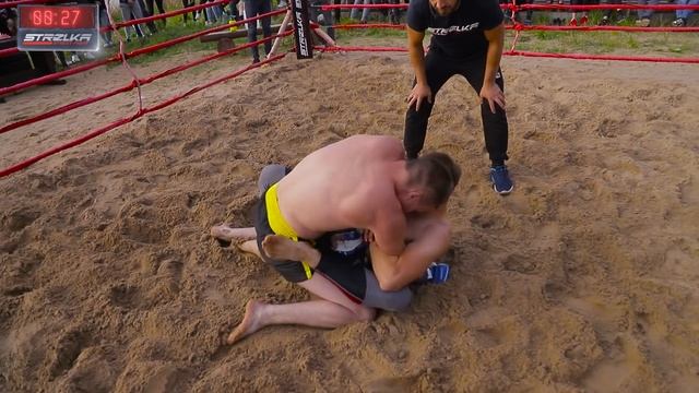 ПРОФИК ММА против ЖЕЛТОГО БОКСЕРА !!! Быстрый Бой !! смотреть онлайн