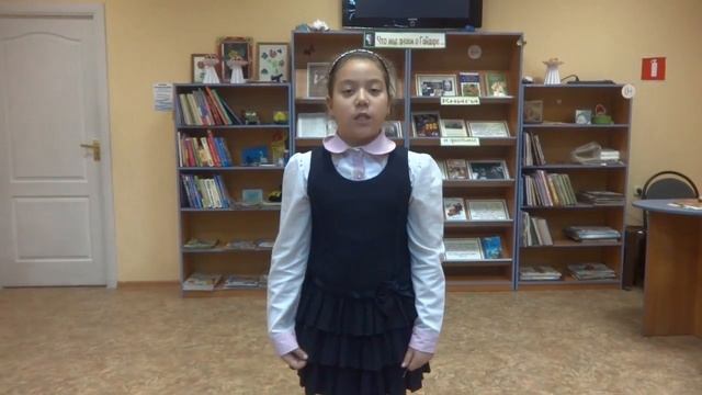 Страна читающая — Карина Вознесенская читает произведение "Стрекоза и Муравей" И. А. Крылова. смотреть онлайн