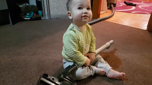 Адамчик пилососить смотреть онлайн