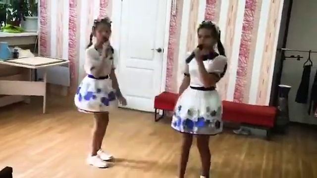 "В деревне Ёжики" Даша Ефремова, Варя Андрющенко (артстудия "Март" смотреть онлайн