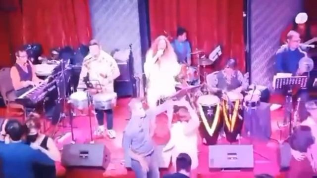 MAI CASTRO WITH BANDA LATINA, TUESDAYS AT VUE BAR, BELLEVUE HOTEL, October to November 2022 смотреть онлайн