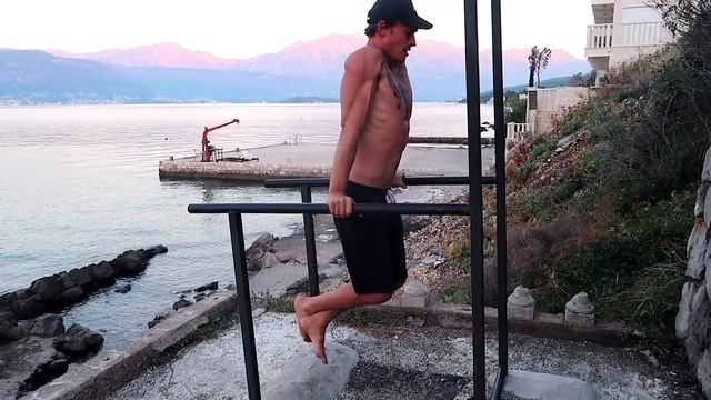 Я Сделал 80 Отжиманий На Брусьях За 1 Подход! (ИДЕАЛЬНО ЧИСТО!) 80 ЧИСТЫХ ОТЖИМАНИЙ НА БРУСЬЯХ! смотреть онлайн