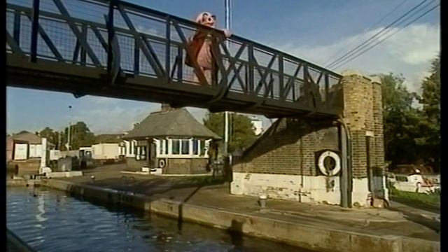The All New Adventures of Mr Blobby (1996) смотреть онлайн