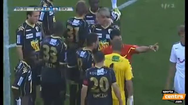 Andra Vaņina sarkanā смотреть онлайн