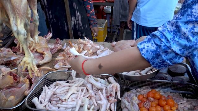 Chhbar Ampov & Toultompoung Night Market Food - Dinner, Chopped Meat, & More