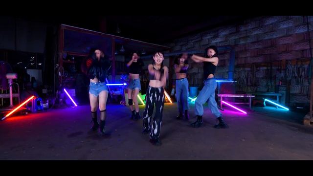 [ONE TAKE] LE SSERAFIM(르세라핌) - ANTIFRAGILE DANCE COVER смотреть онлайн