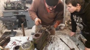 Сверлильный станок 2М112