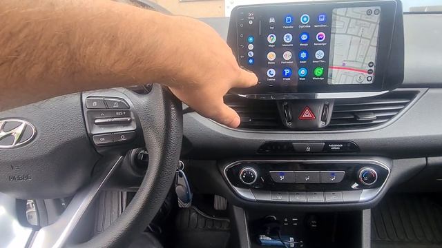 Navigatie Android Dedicata Hyundai I30 2017-2023 Carplay Wireless Camera Marsarier AHD Comenzi Vola смотреть онлайн