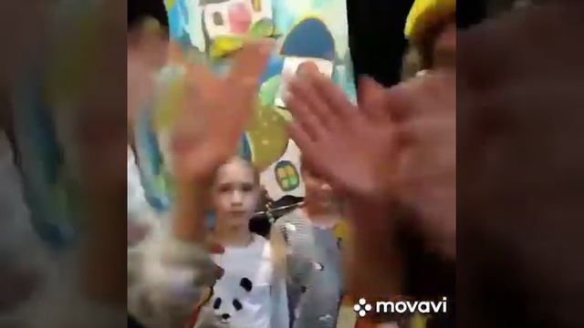 Театр в чемодане спектакль "Хи! Хи! Хи! Стихи!" смотреть онлайн