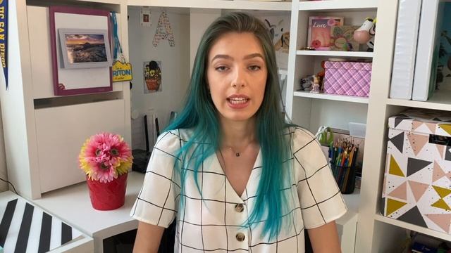 College Dorm Room ESSENTIALS! (Part 1) смотреть онлайн