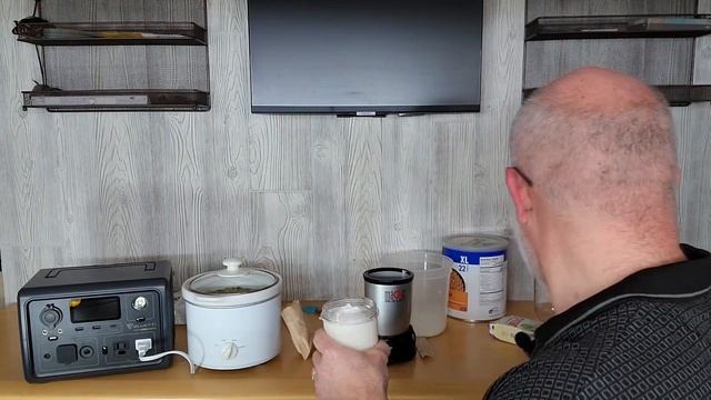 Bluetti EB3A - Running a Crockpot смотреть онлайн