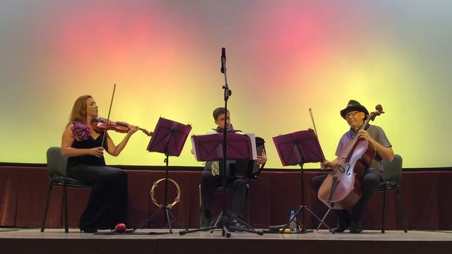 Трио «Ощущения» trio Sensations Рафаэлла Карра Raffaella Carrà Танго Лола Tango Lola Ma che Sera смотреть онлайн