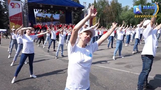 Танцевальные коллективы города поздравили Воскресенск с юбилеем! смотреть онлайн