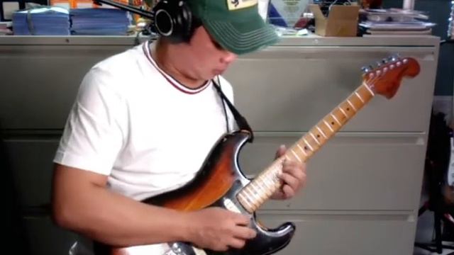 Rusty playing on a 1979 Fender USA Stratocaster смотреть онлайн