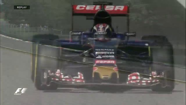 Max Verstappen driving without engine cover смотреть онлайн