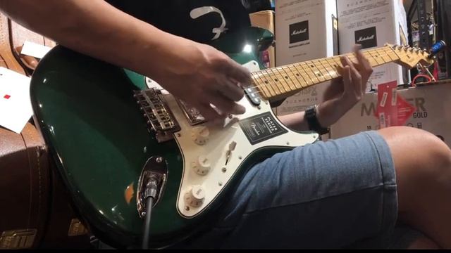 Fender Limited Edition Player HSS Stratocaster Electric Guitar, Maple FB, British Racing Green смотреть онлайн