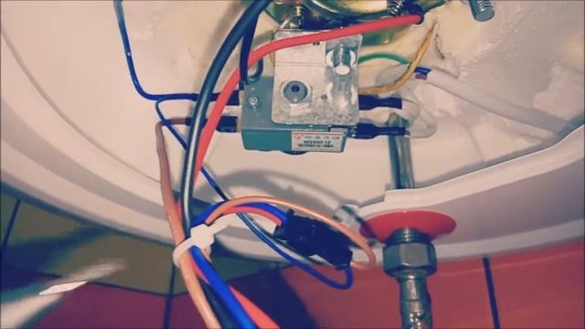 Не включается водонагреватель, одна из причин.Возможно это Ваш случай!! смотреть онлайн