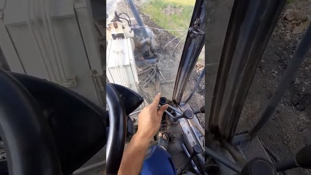 Краткий инструктаж по работе на Автогрейдере. Часть 2. Вид из кабины. смотреть онлайн