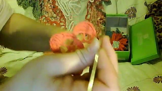 ЦВЕТОК СО СТЕБЕЛЬКОМ И ЛИСТОЧКАМИ ЧАСТЬ 1 смотреть онлайн